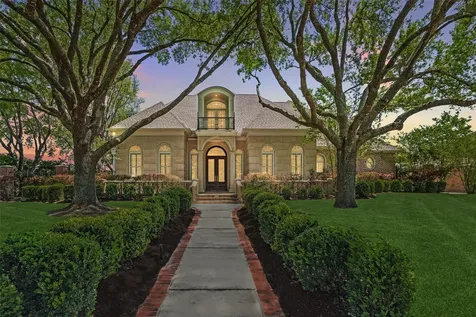 38 Scotsmoor Court Sugar Land TX 77479