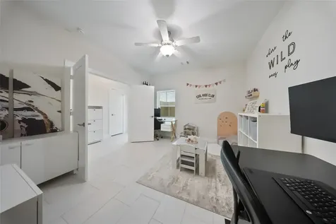 845 Fisher Street F Houston TX 77018