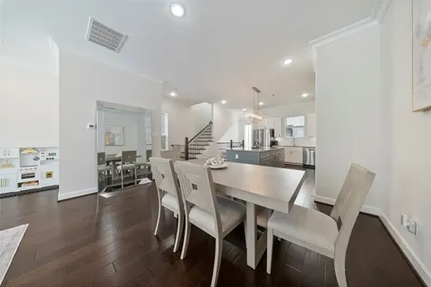845 Fisher Street F Houston TX 77018