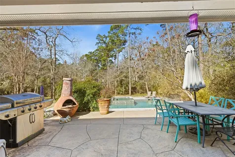 106 Oak Hollow Boulevard Hockley TX 77447