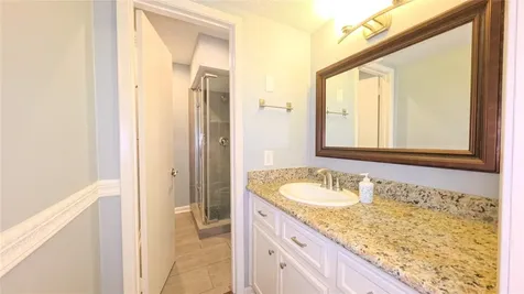 2700 Bellefontaine Street A25 Houston TX 77025