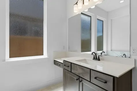 12015 Canal View Boulevard Mont Belvieu TX 77523