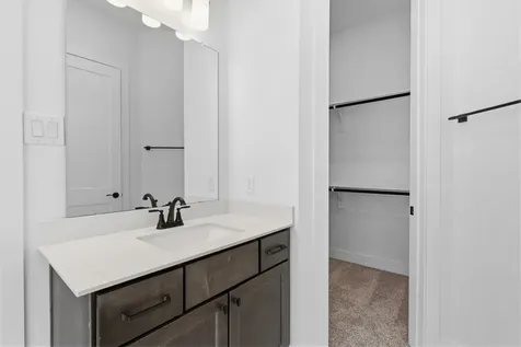 12015 Canal View Boulevard Mont Belvieu TX 77523