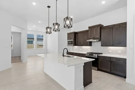 12015 Canal View Boulevard Mont Belvieu TX 77523