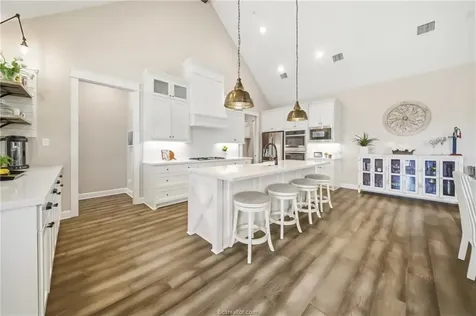 4828 Pearl River Court College Station TX 77845
