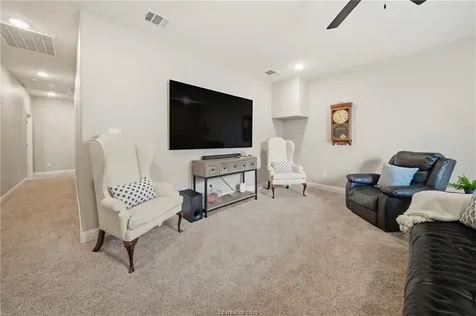 4828 Pearl River Court College Station TX 77845