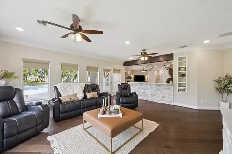 2904 Bridle Path Lane Friendswood TX 77546