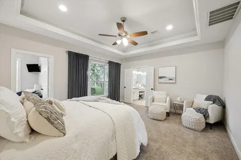 2904 Bridle Path Lane Friendswood TX 77546
