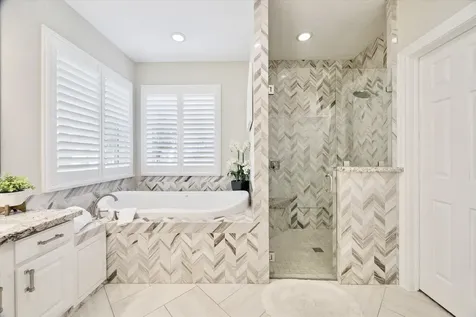 2904 Bridle Path Lane Friendswood TX 77546
