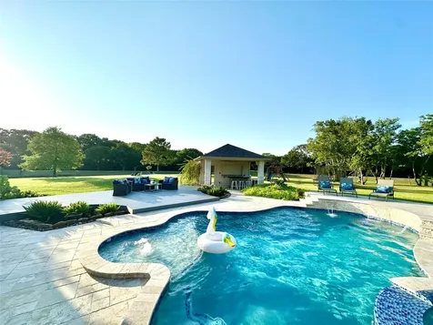 2904 Bridle Path Lane Friendswood TX 77546