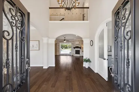 2904 Bridle Path Lane Friendswood TX 77546