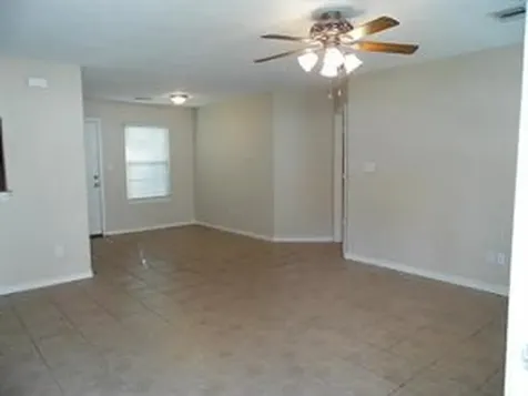 204 W Worsham Street 1 Willis TX 77378