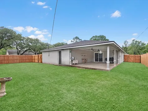904 Kimmons Drive Alvin TX 77511