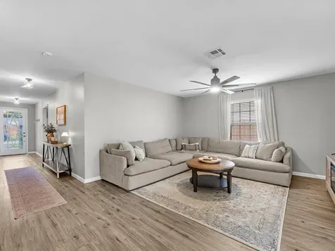 904 Kimmons Drive Alvin TX 77511