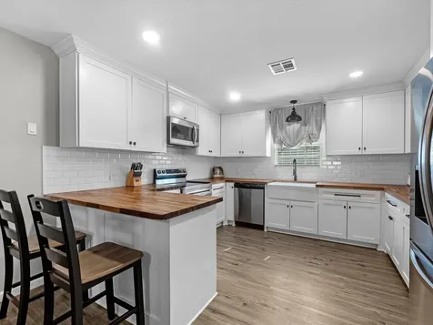 904 Kimmons Drive Alvin TX 77511