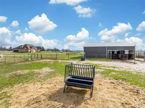 399 Fm 1696 Road W Huntsville TX 77320