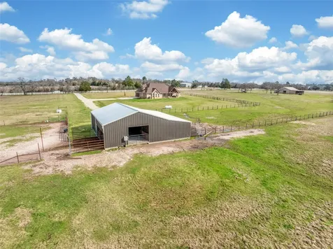 399 Fm 1696 Road W Huntsville TX 77320