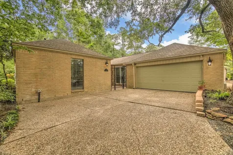 3231 Village Falls Court Kingwood TX 77339