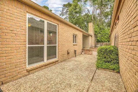 3231 Village Falls Court Kingwood TX 77339
