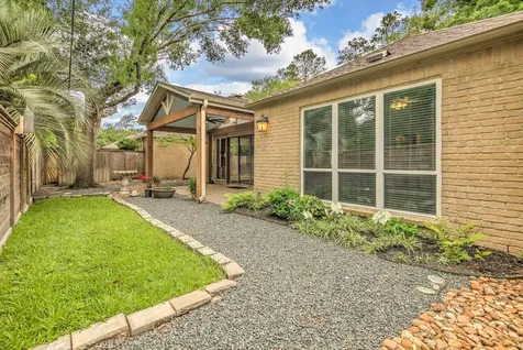 3231 Village Falls Court Kingwood TX 77339