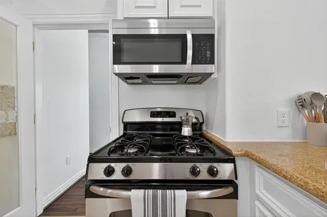 1505 Wentworth Street Houston TX 77004
