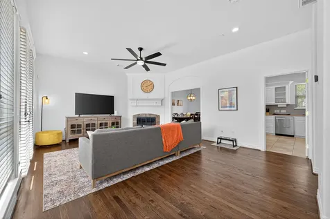 1505 Wentworth Street Houston TX 77004