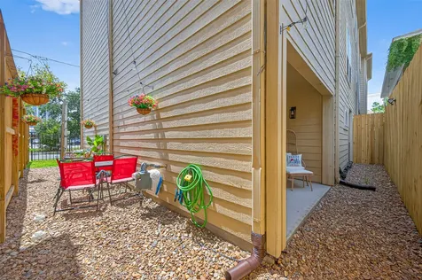 1505 Wentworth Street Houston TX 77004