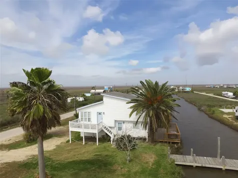 1168 N Tinkle Lane Crystal Beach TX 77650