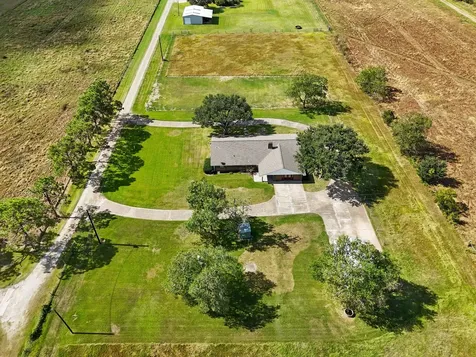 255 County Road 141 Bay City TX 77414