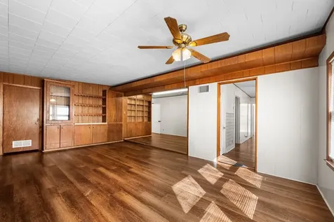 209 3rd Avenue Columbus TX 78934