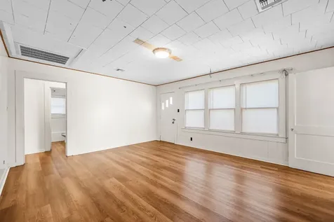 209 3rd Avenue Columbus TX 78934