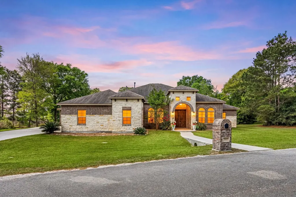 8992 Wind Jammer Lane Montgomery TX 77316
