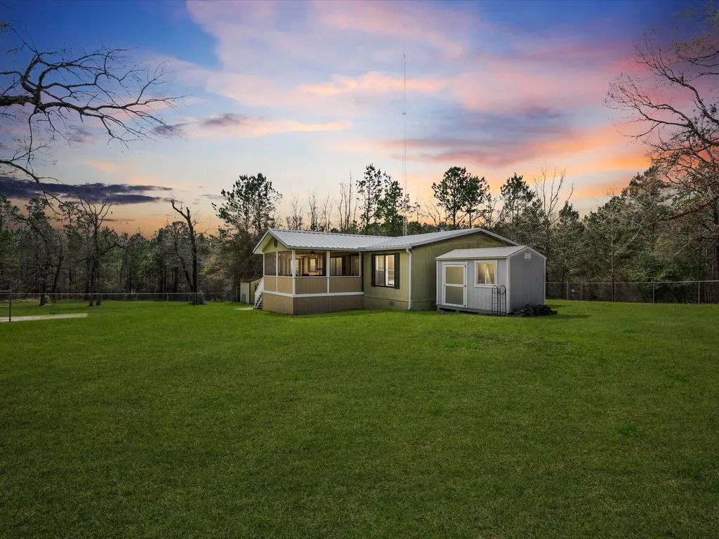 4 Ripple Creek Drive Huntsville TX 77320
