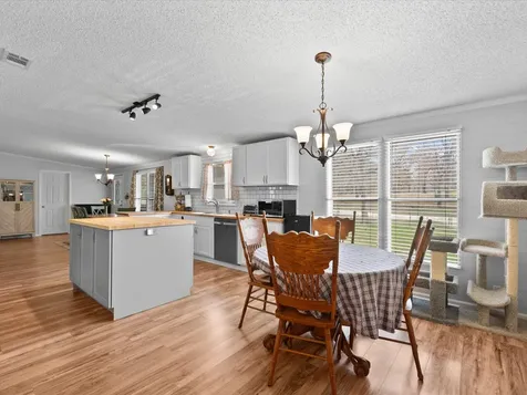 4 Ripple Creek Drive Huntsville TX 77320