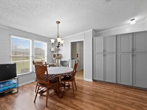 4 Ripple Creek Drive Huntsville TX 77320