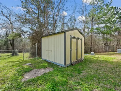 4 Ripple Creek Drive Huntsville TX 77320