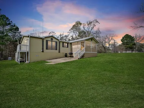 4 Ripple Creek Drive Huntsville TX 77320