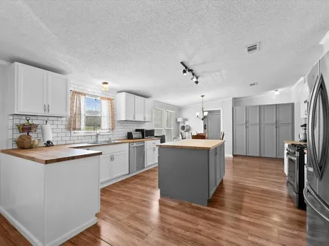 4 Ripple Creek Drive Huntsville TX 77320