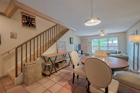 674 S Ripple Creek Drive 674 Houston TX 77057