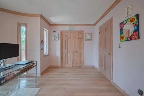 674 S Ripple Creek Drive 674 Houston TX 77057