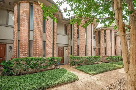 674 S Ripple Creek Drive 674 Houston TX 77057