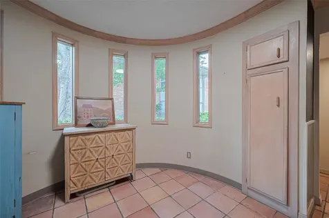 674 S Ripple Creek Drive 674 Houston TX 77057