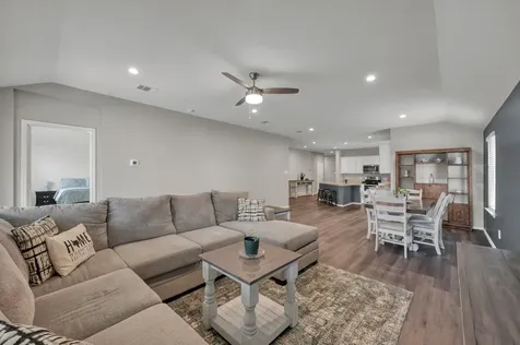 319 Chateau Bay Lane Crosby TX 77532