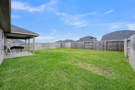 319 Chateau Bay Lane Crosby TX 77532