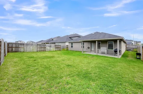 319 Chateau Bay Lane Crosby TX 77532