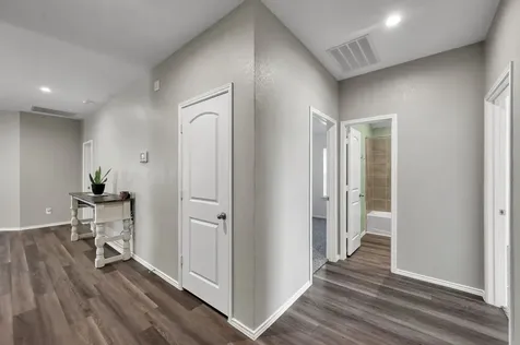 319 Chateau Bay Lane Crosby TX 77532