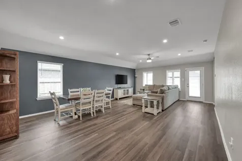 319 Chateau Bay Lane Crosby TX 77532