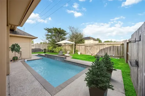 10910 Brighton Gardens Drive Richmond TX 77406