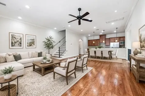 1112 Peveto Street C Houston TX 77019