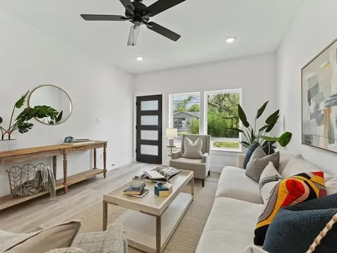 1448 Dewalt Street Houston TX 77088